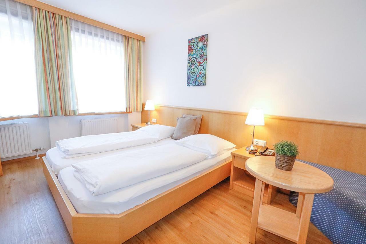 Pension Cafe Maier Golling an der Salzach Exterior foto
